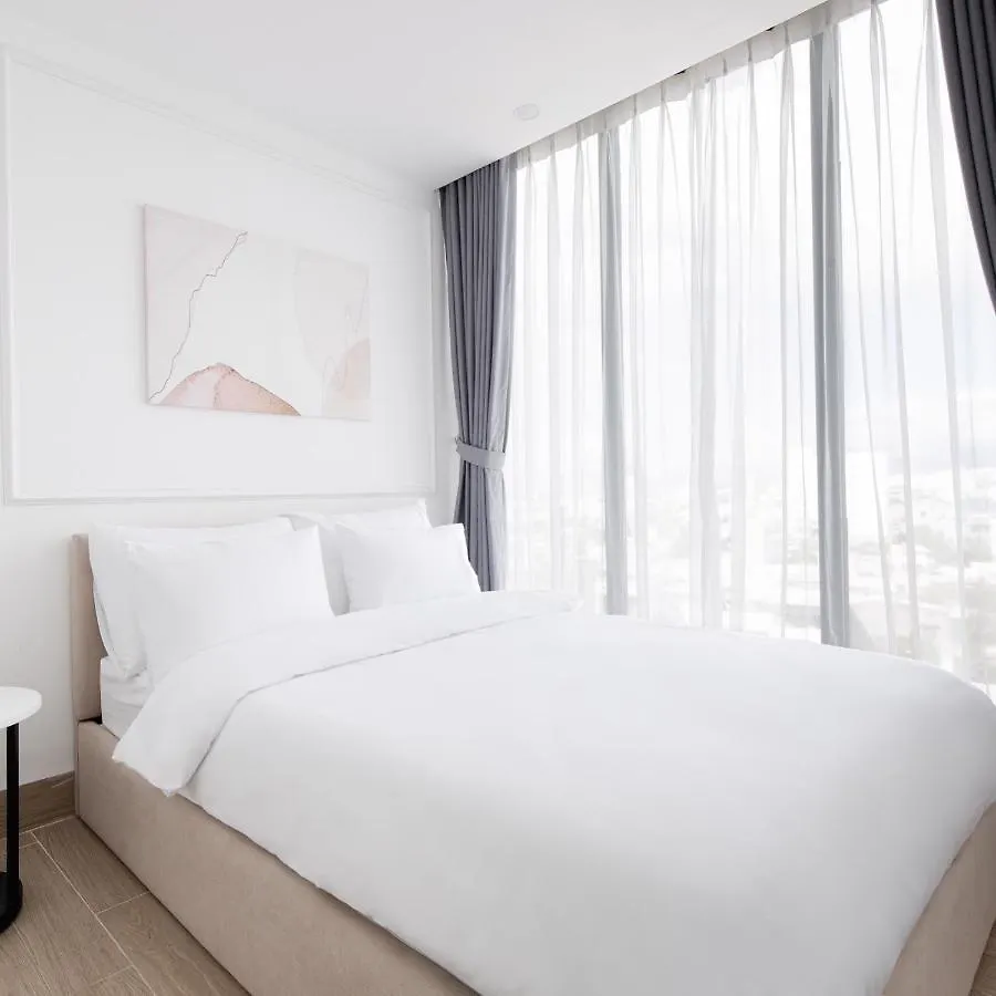 Huy House Boutique Hotel contacts